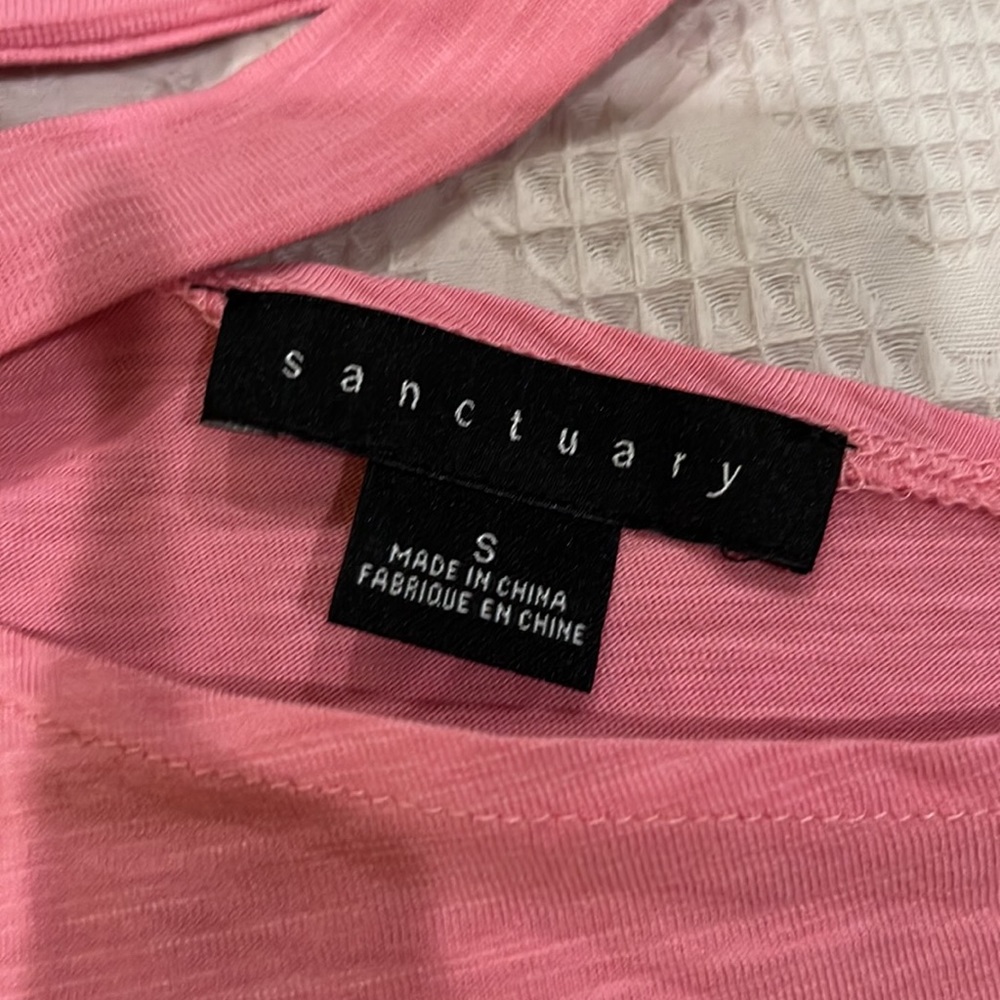 Pink T - Picture 2 of 2